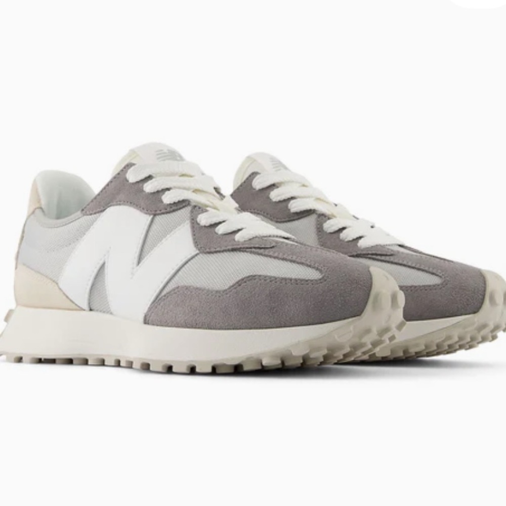 Size 7.5 New Balance 327 Brighton Gray Running shoes - Picture 3 of 5